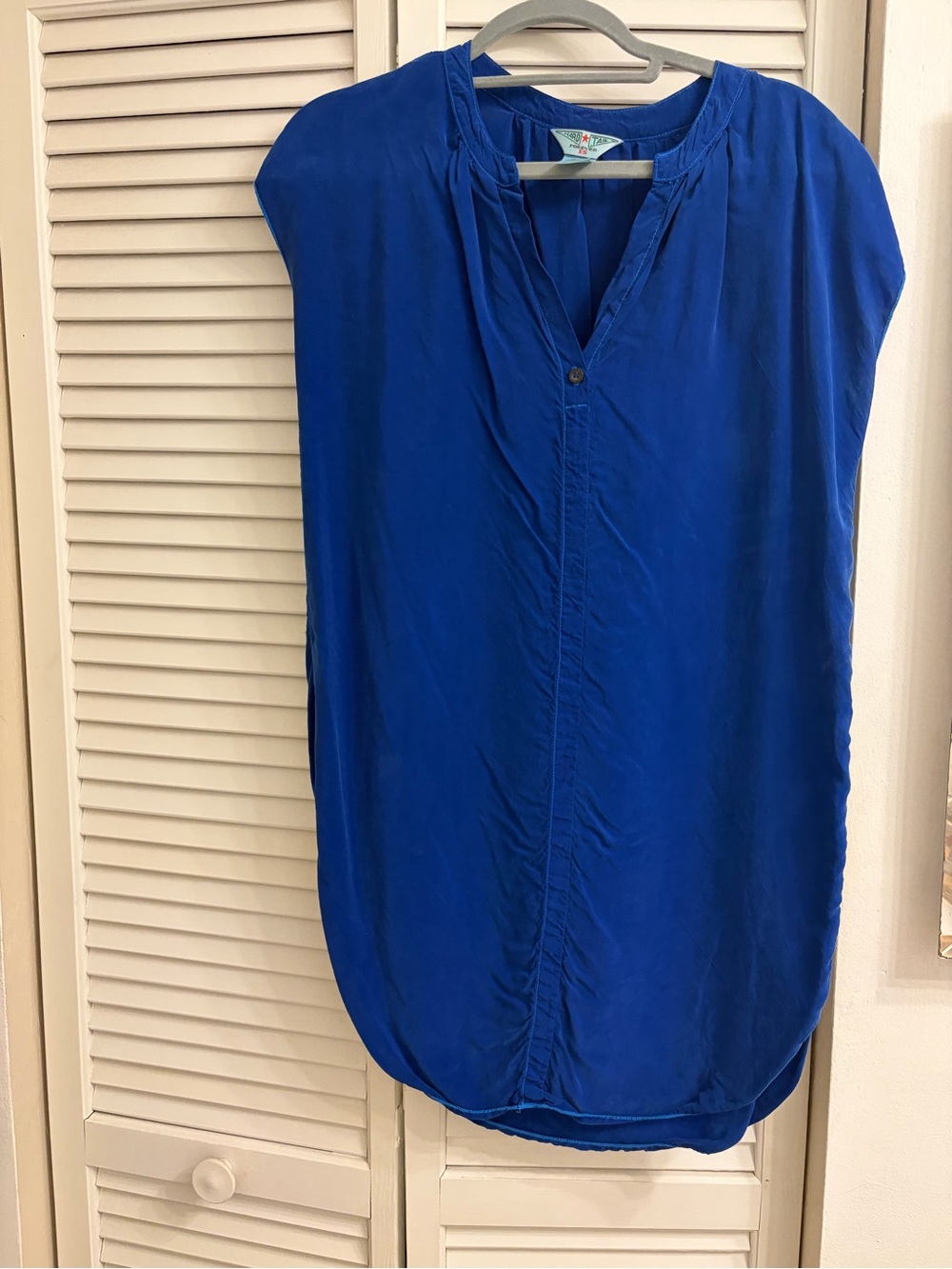 Hard Tail Forever royal blue sleeveless tunic split neck - like new size XS
